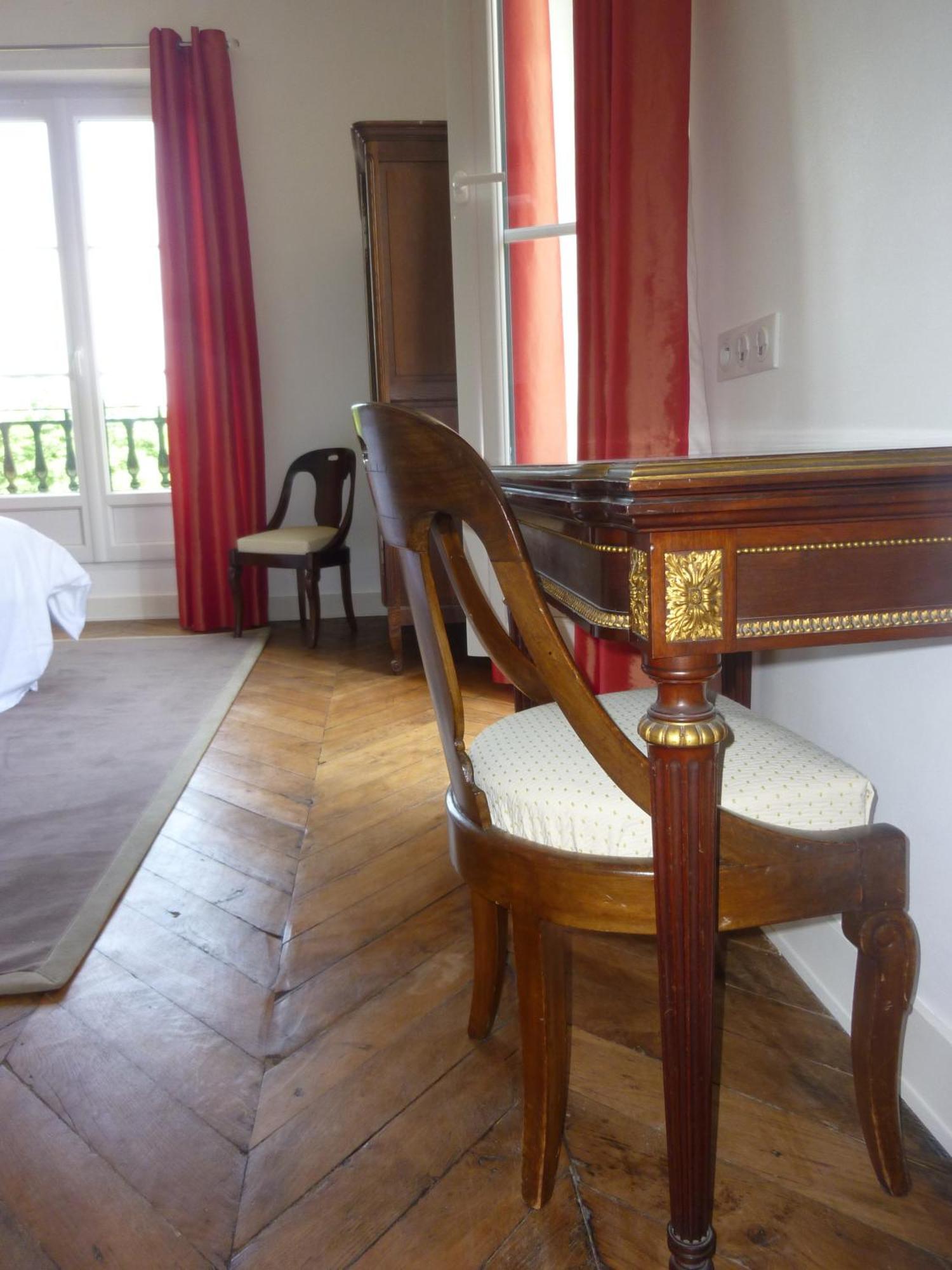 Bed and Breakfast Cedre Et Charme Saint-Branchs Exterior foto