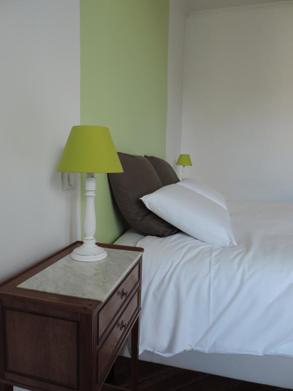 Bed and Breakfast Cedre Et Charme Saint-Branchs Exterior foto