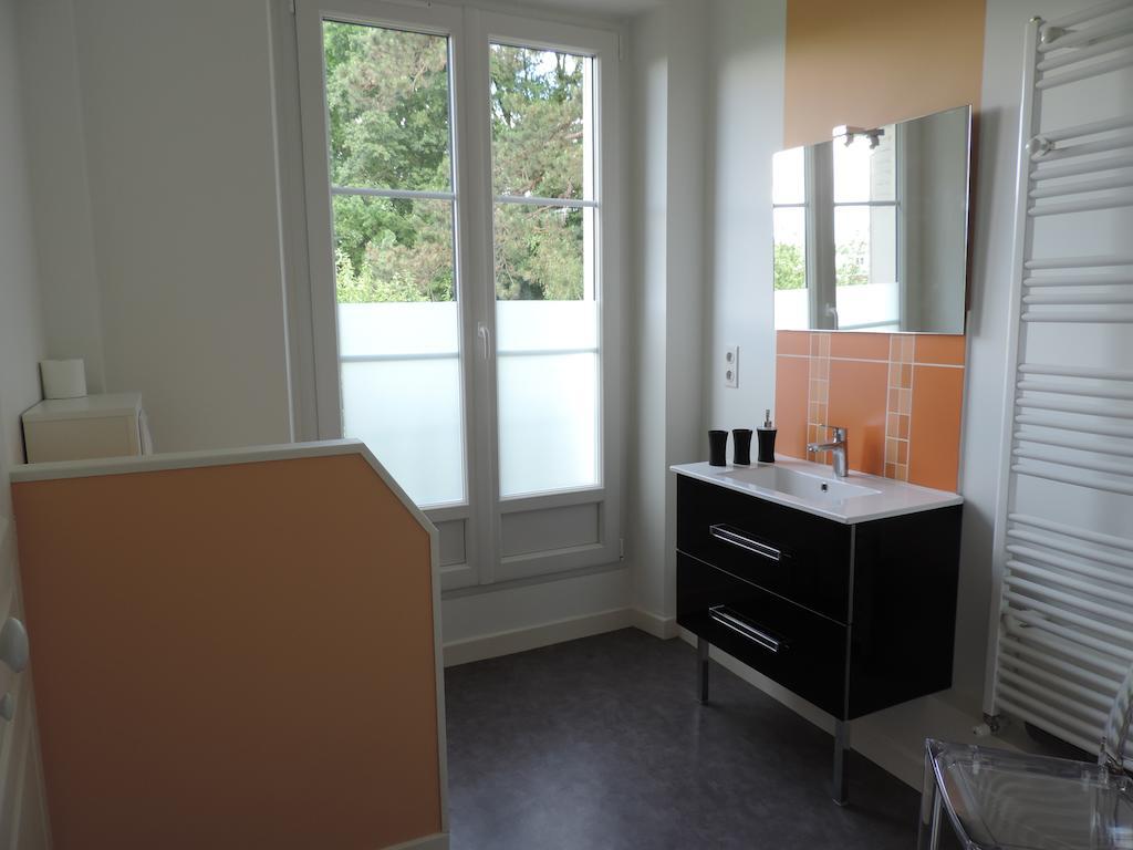 Bed and Breakfast Cedre Et Charme Saint-Branchs Habitación foto